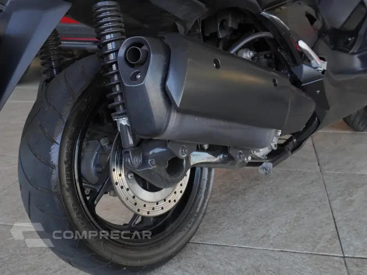 XMAX 250 ABS