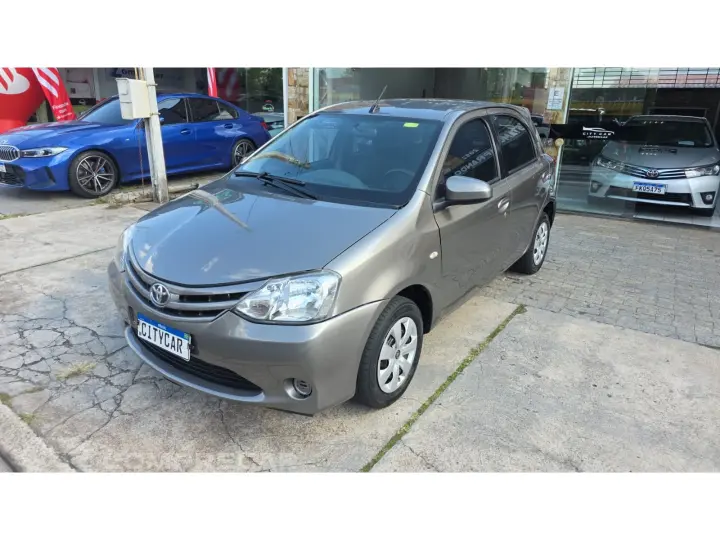 ETIOS 1.5 XS 16V FLEX 4P AUTOMÁTICO