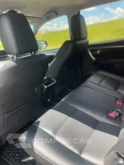 HILUX SW4 2.8 D-4d Turbo Diamond 7L 4X4