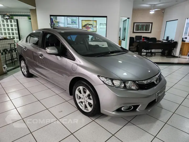 Civic 1.8 16V 4P EXS AUTOMÁTICO