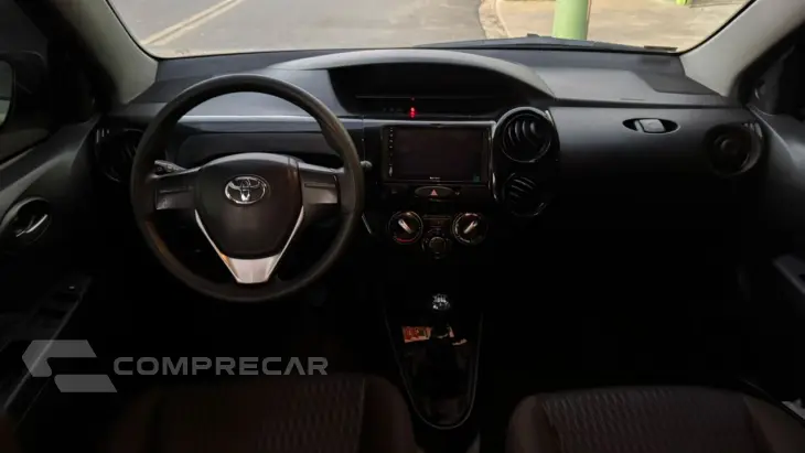 Etios Sedan 1.5 16V 4P FLEX X
