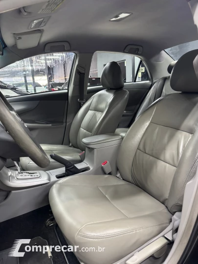 Corolla GLi Automático