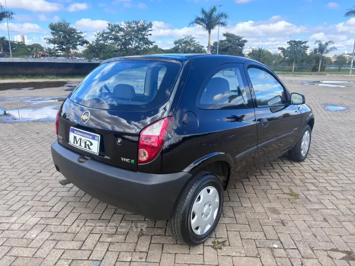 CELTA 1.0 MPFI Life 8V