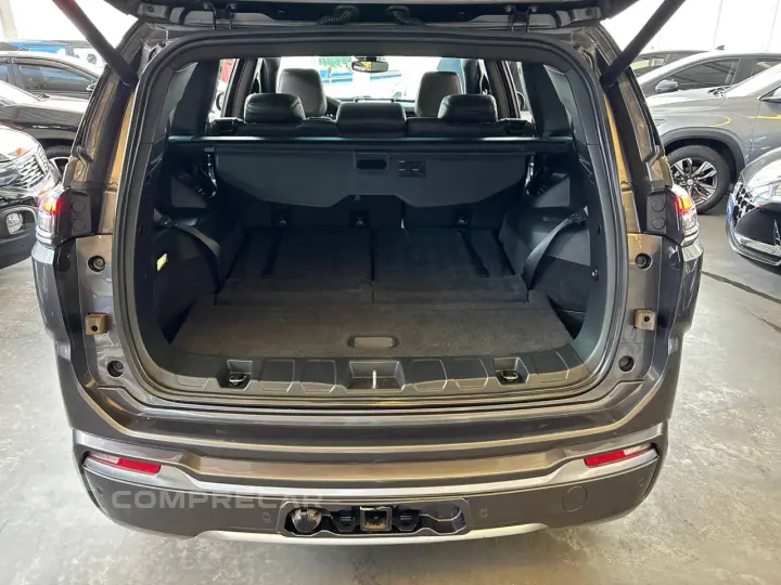 Commander Overl. TD380 2.0 4x4 Die. Aut.