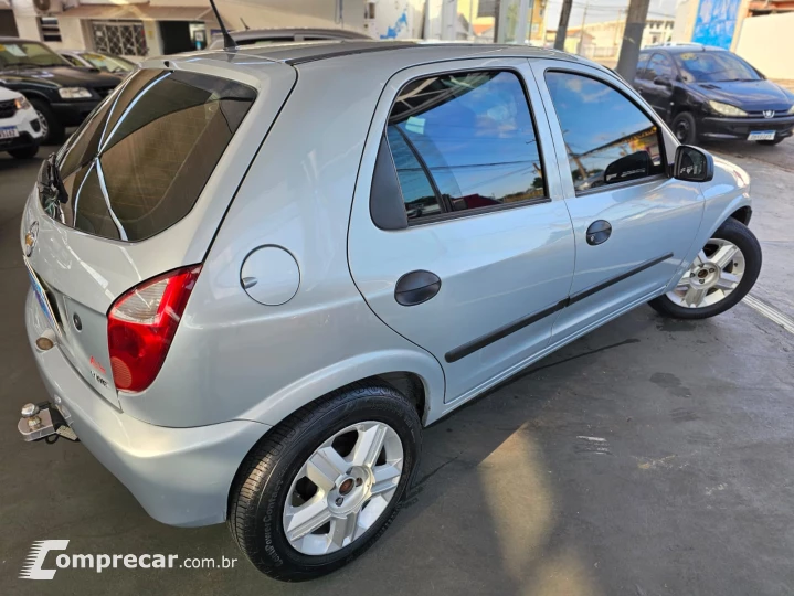 CELTA 1.0 MPFI Life 8V