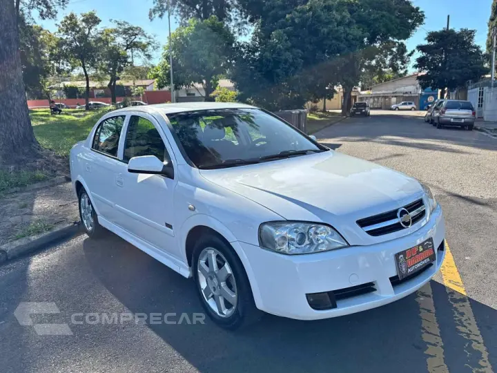 ASTRA 2.0 MPFI Advantage 8V