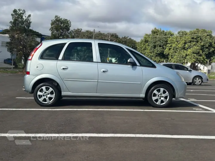 Meriva 1.8 4P FLEX JOY