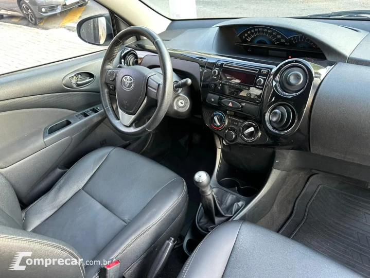 ETIOS XLS Sedan 1.5 Flex 16V 4p Mec.