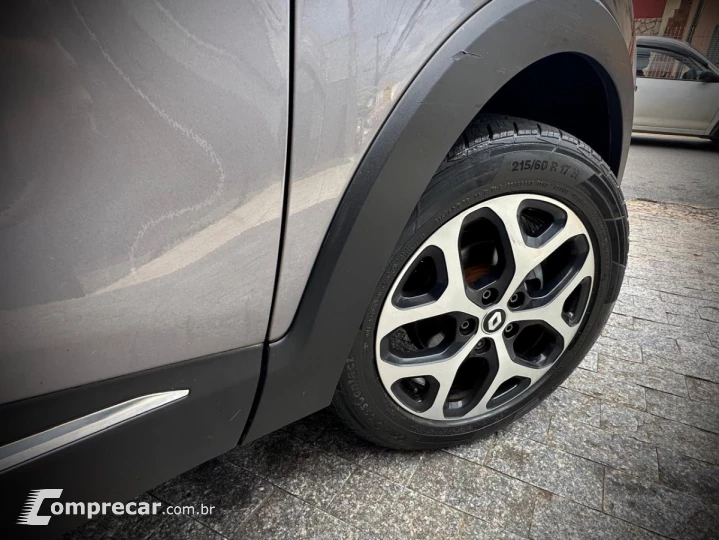 CAPTUR Intense Bose 1.6 16V Flex 5p Aut.