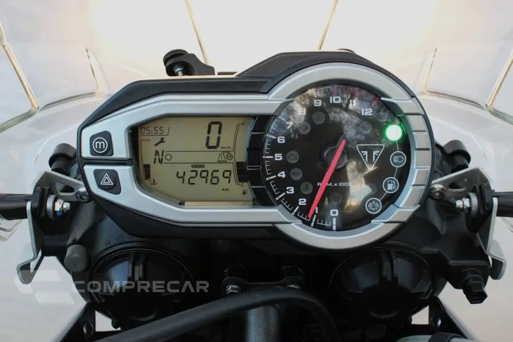 TRIUMPH TIGER 800 XRX