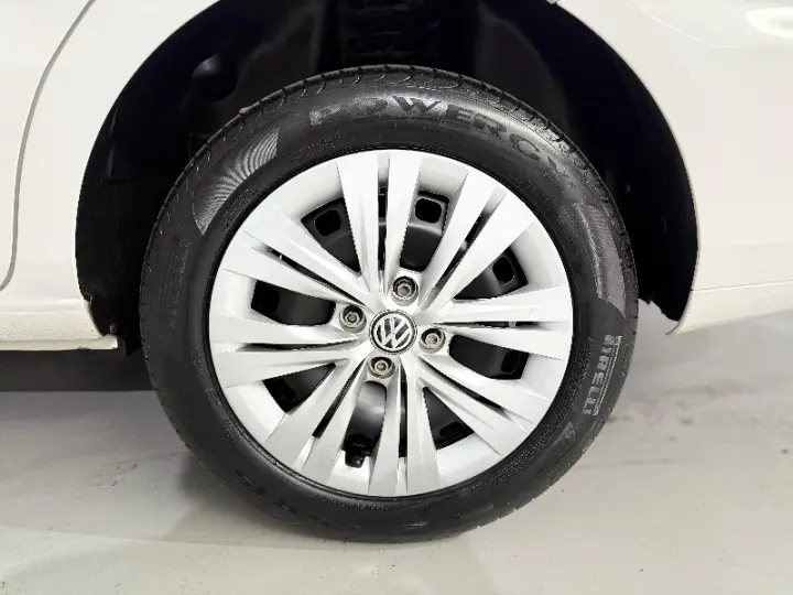 VOYAGE 1.0 12V MPI Totalflex