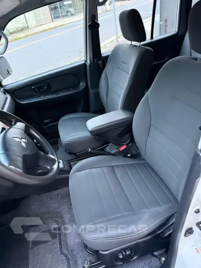 Pajero T.R.4 2.0  flex 4X2