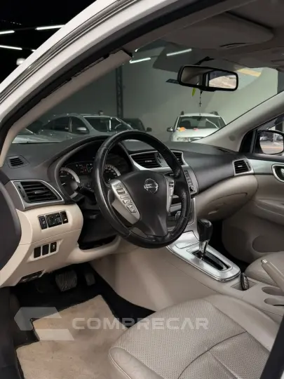 Sentra UNIQUE 2.0 Flex Fuel 16V Aut.