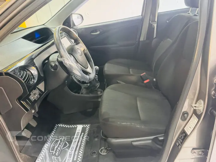ETIOS 1.5 X Sedan 16V