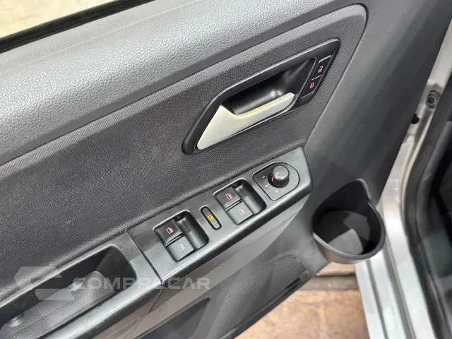 FOX - 1.6 MSI COMFORTLINE 8V 4P MANUAL