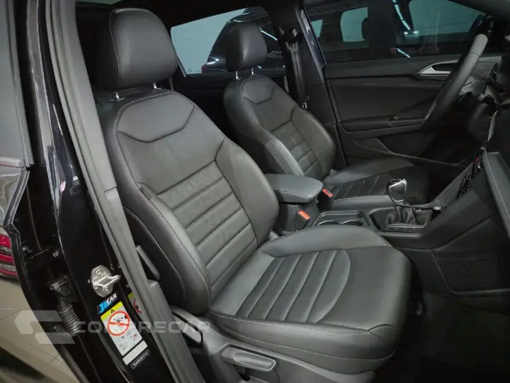 TAOS 1.4 250 TSI TOTAL FLEX HIGHLINE AUTOMÁTICO