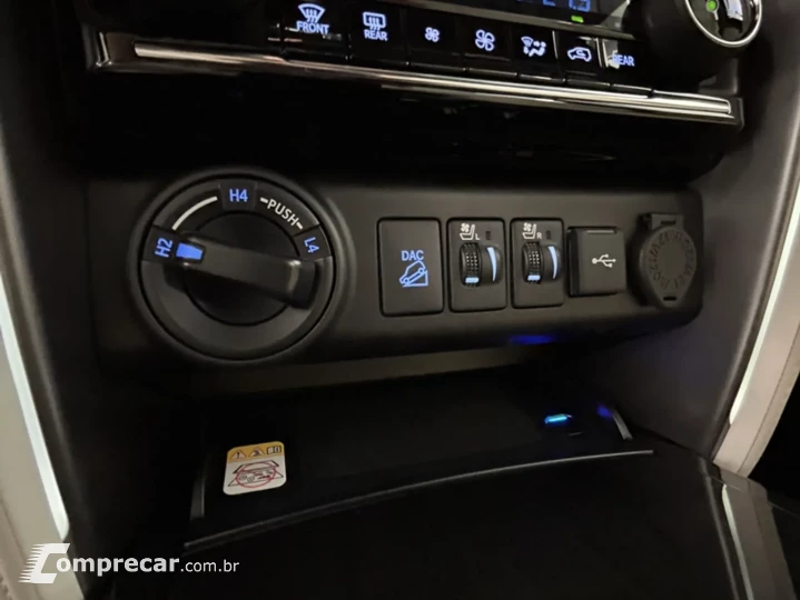 HILUX SW4 2.8 D-4D TURBO DIESEL DIAMOND 7L 4X4 AUTOMÁTICO