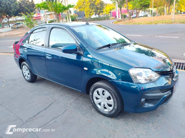 ETIOS 1.5 XS Sedan 16V