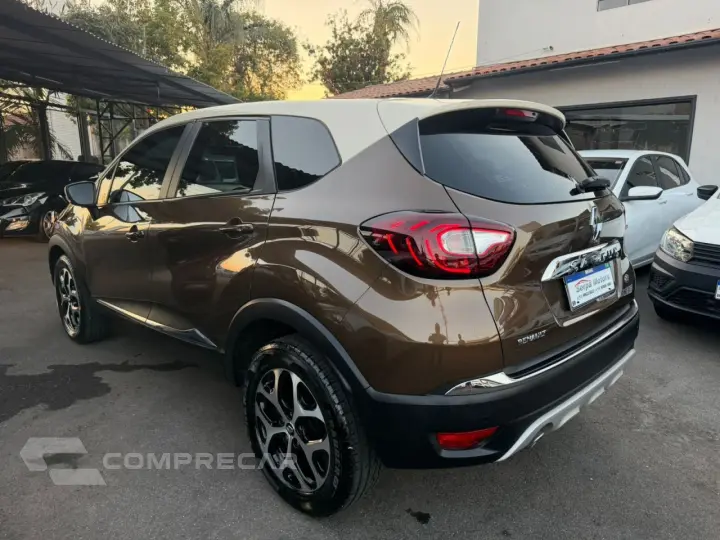Captur 1.6 16V 4P FLEX SCE INTENSE X-TRONIC CVT
