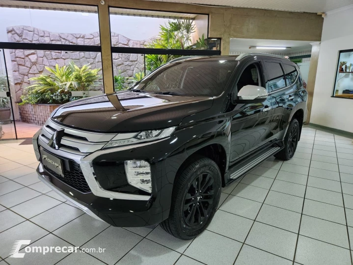 Pajero Sport 	2.4 16V 4P HPE-S AWD TURBO DIESEL AUTOMÁTICO