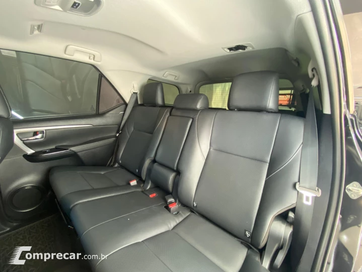 Hilux SW4 SRX Plat. 4x4 2.8 TB Die. Aut.