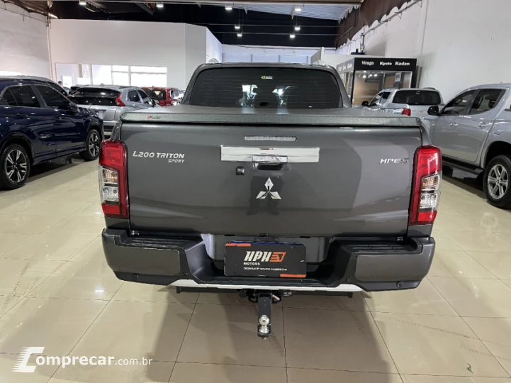L200 TRITON 2.4 16V Turbo Sport Hpe-s CD 4X4