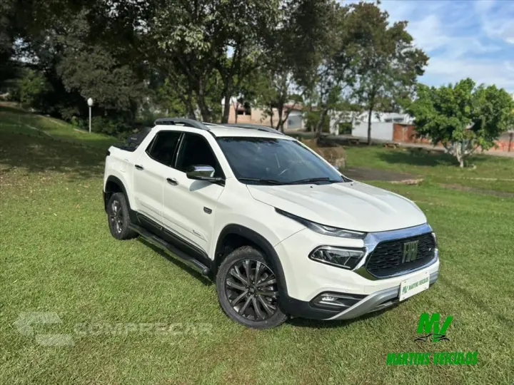 TORO 2.0 16V TURBO DIESEL RANCH 4WD AT9