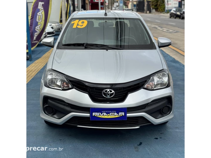 ETIOS 1.5 X PLUS 16V FLEX 4P AUTOMÁTICO