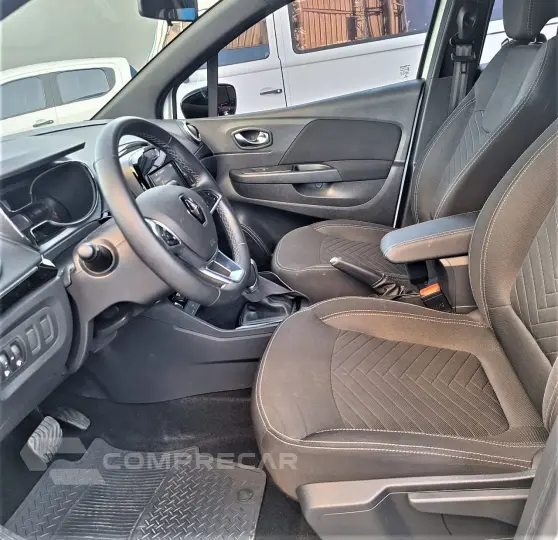 Captur 1.6 16V 4P FLEX SCE LIFE X-TRONIC CVT