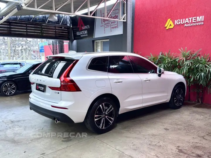 XC60 2.0 D5 DIESEL MOMENTUM AWD GEARTRONIC