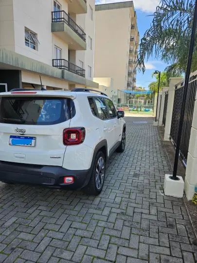 RENEGADE 1.8 16V Longitude