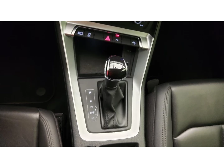 Q3 1.4 35 TFSI FLEX PRESTIGE PLUS S TRONIC