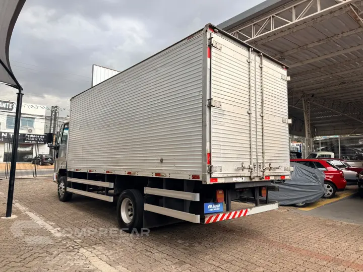 CARGO 815 4X2