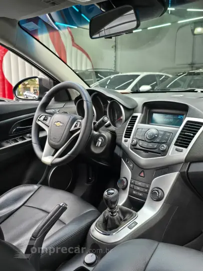 CRUZE LT 1.8 16V FlexPower 4p Mec.