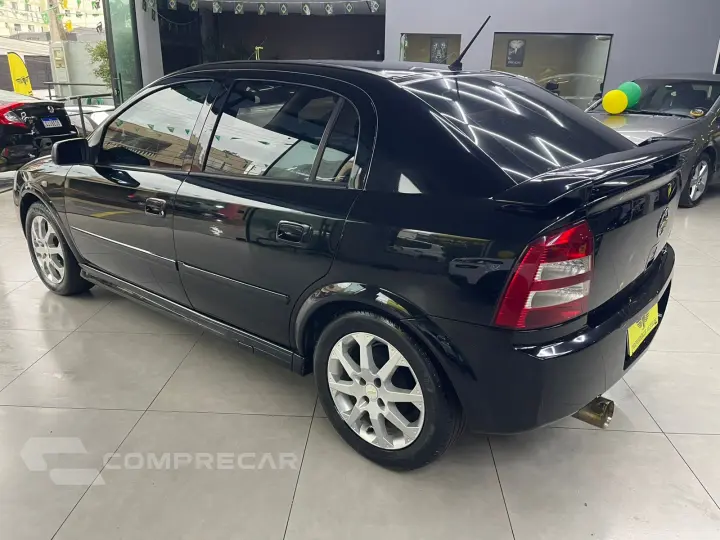 ASTRA 2.0 MPFI Advantage 8V