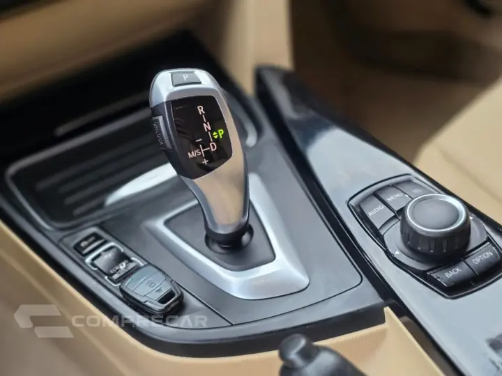 320iA 2.0 Turbo/ActiveFlex 16V/GP  4p