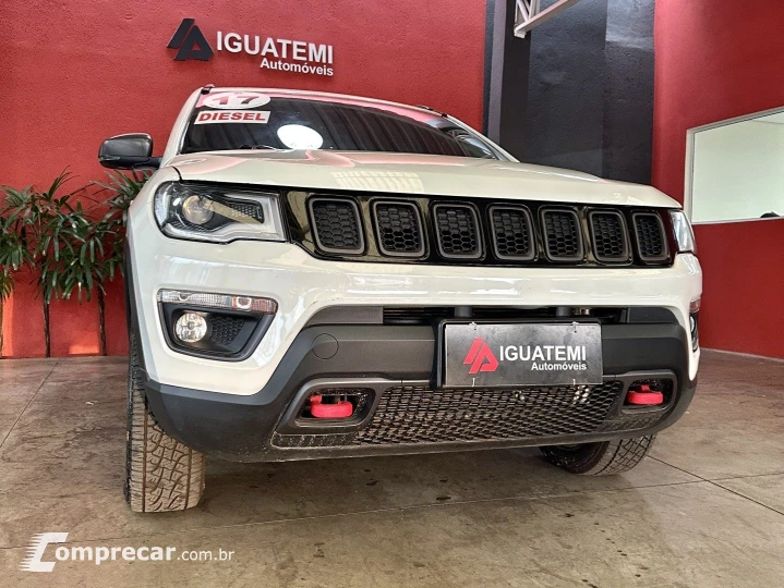 COMPASS 2.0 16V DIESEL TRAILHAWK 4X4 AUTOMÁTICO