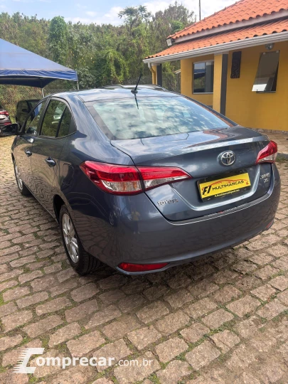 YARIS 1.5 16V Sedan XL