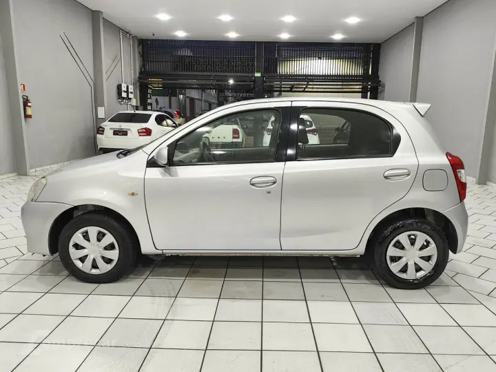 ETIOS XS  1.3 Flex 16V 5p Mec.