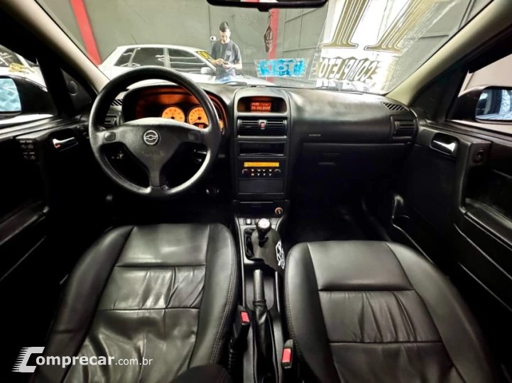 ASTRA 2.0 MPFI Advantage 8V