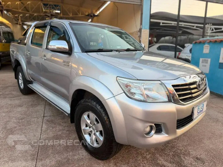 Hilux CD SRV 4x4 2.7 Flex 16V Aut.