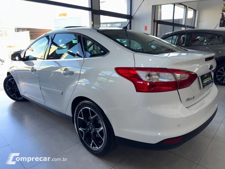 FOCUS 2.0 Titanium Plus Sedan 16V