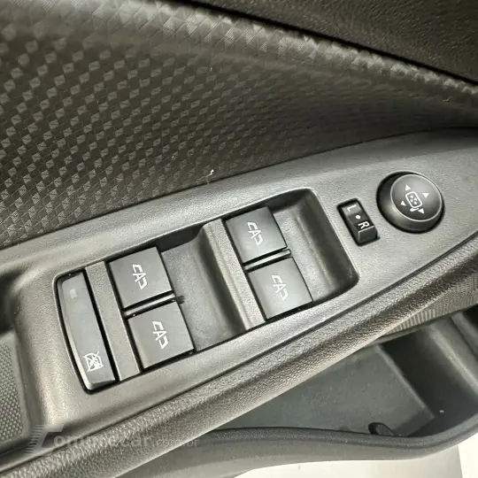 ONIX HATCH LTZ 1.0 12V TB Flex 5p Aut.