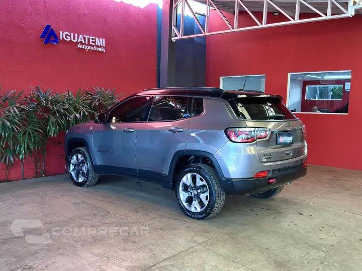 COMPASS 2.0 16V DIESEL TRAILHAWK 4X4 AUTOMÁTICO