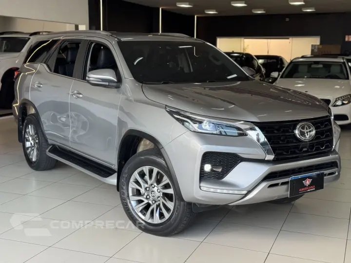 Hilux SW4 2.8 16V 4P SRX 4X4 7 LUGARES TURBO DIESEL AUTOMÁTI