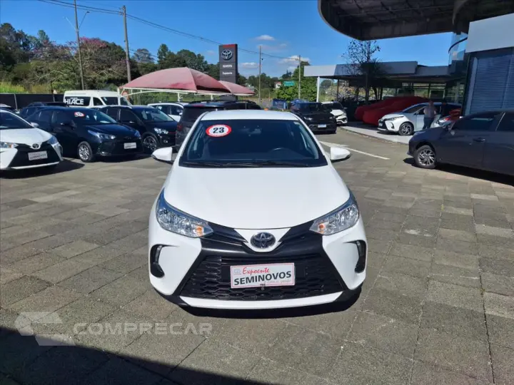 YARIS 1.5 16V FLEX SEDAN XL LIVE MULTIDRIVE