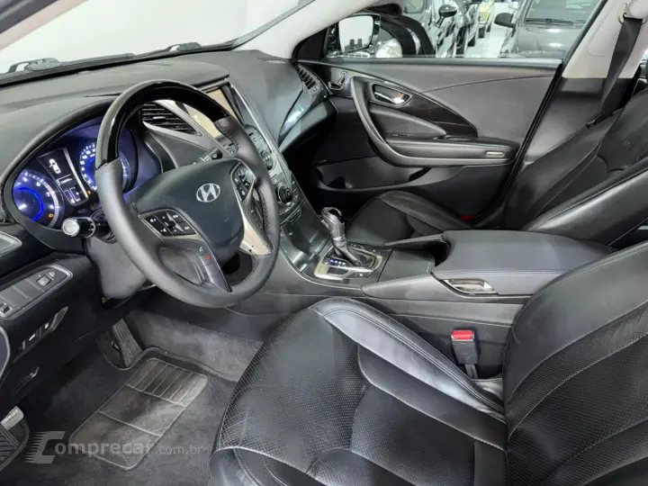 AZERA 3.0 MPFI GLS V6 24V