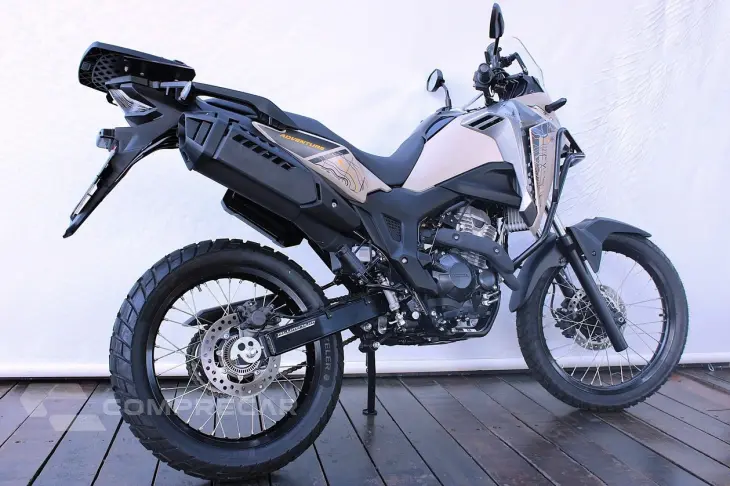 HONDA XRE 300 SAHARA ADVENTURE