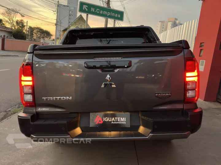 TRITON 2.4 BITURBO DIESEL CD KATANA 4X4 AUTOMÁTICO