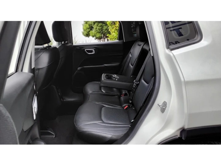 COMPASS 1.3 T270 TURBO FLEX LONGITUDE AT6